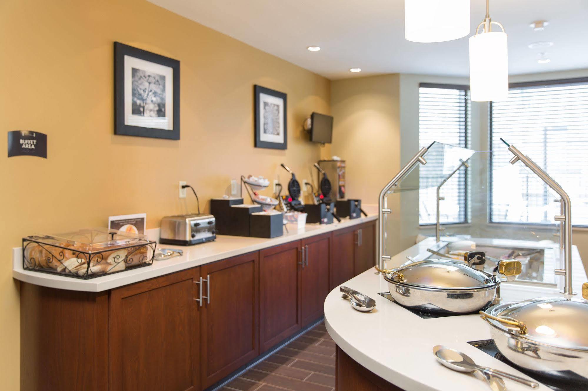 Staybridge Suites Corona South By Ihg Экстерьер фото