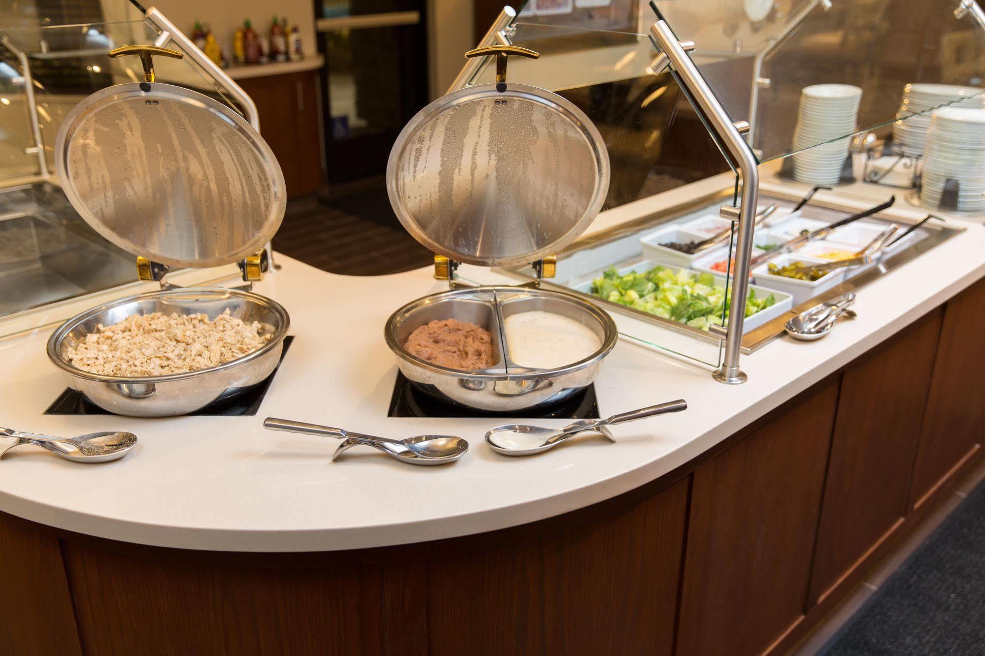 Staybridge Suites Corona South By Ihg Экстерьер фото